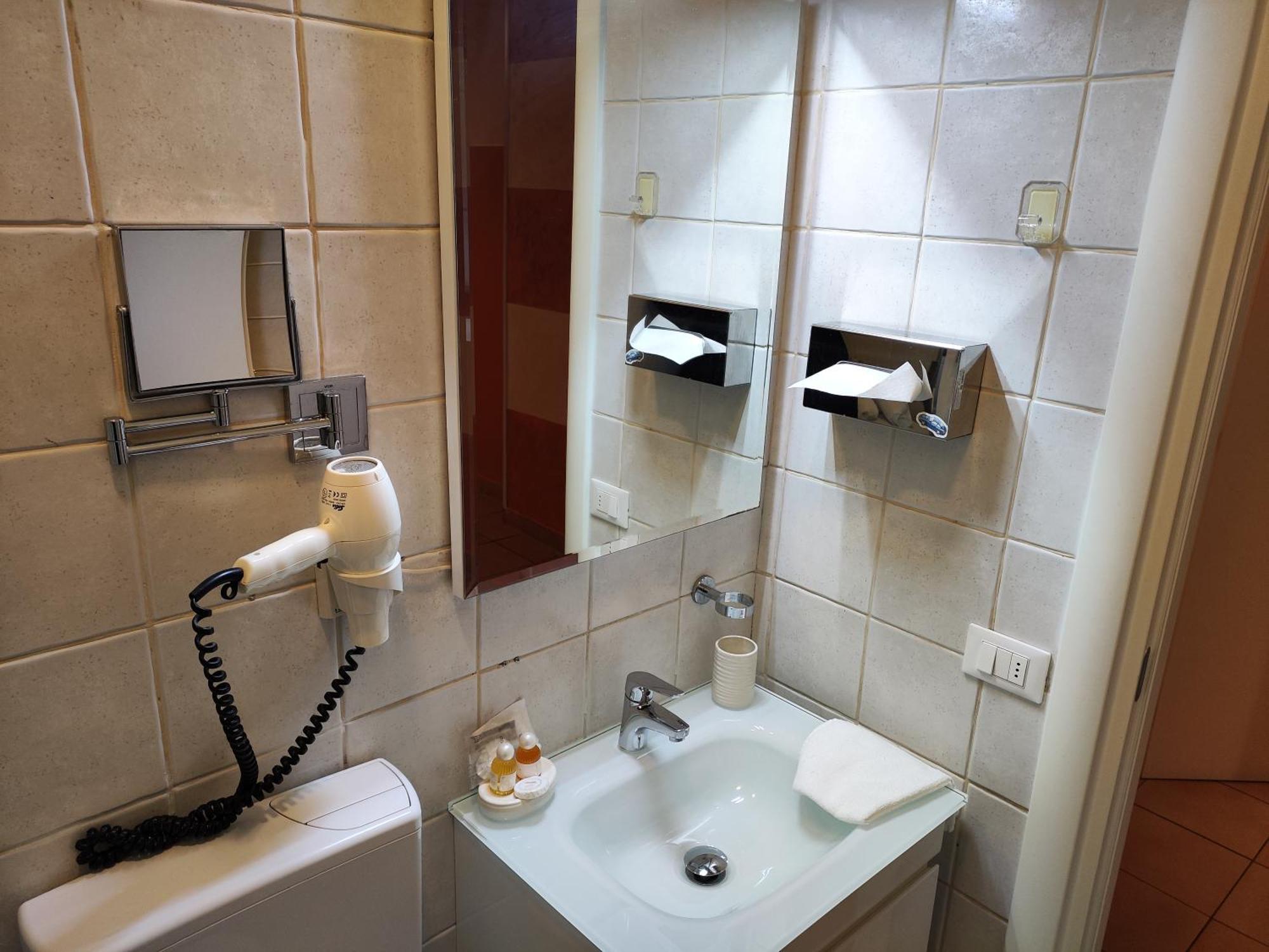 Residence San Miguel Виченца Екстериор снимка